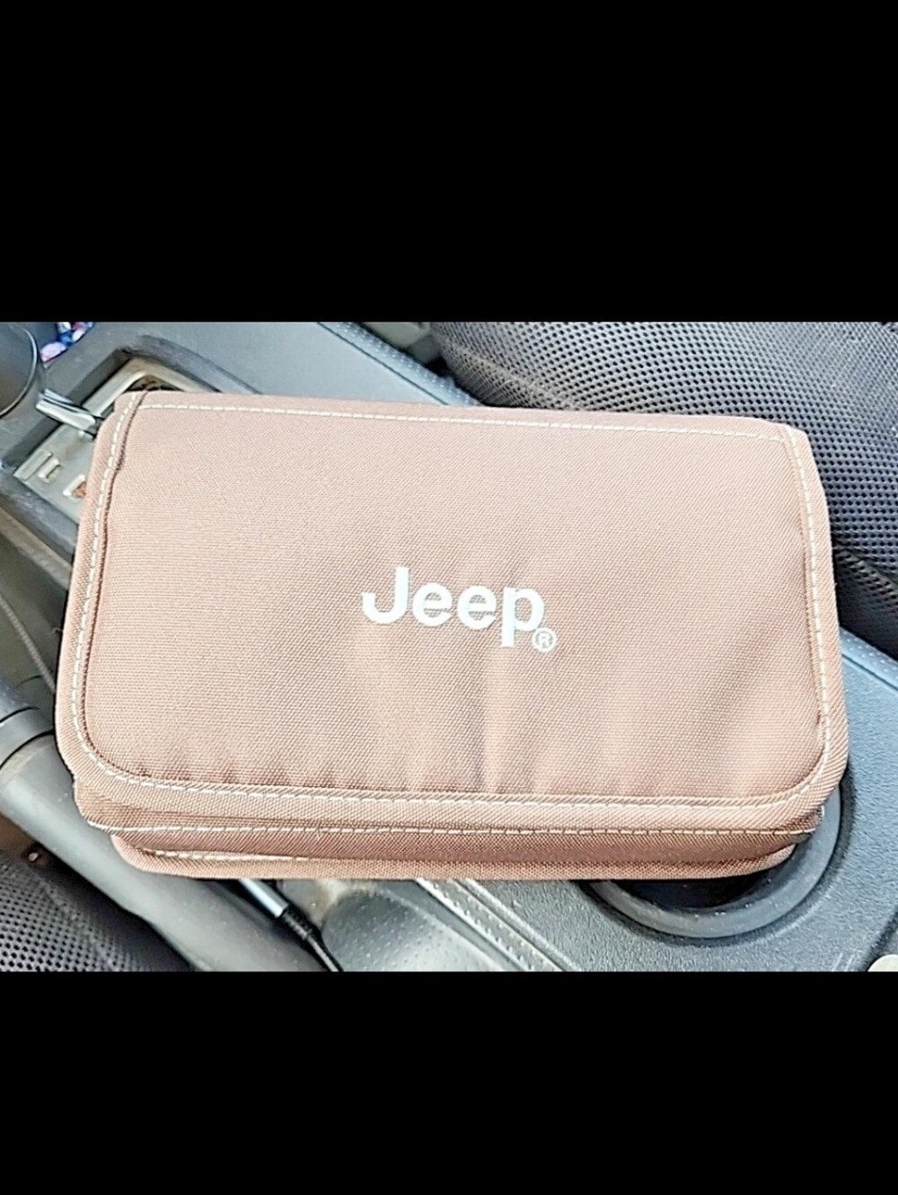 2017 Jeep Patriot Owner’s Manual Set With OEM Case